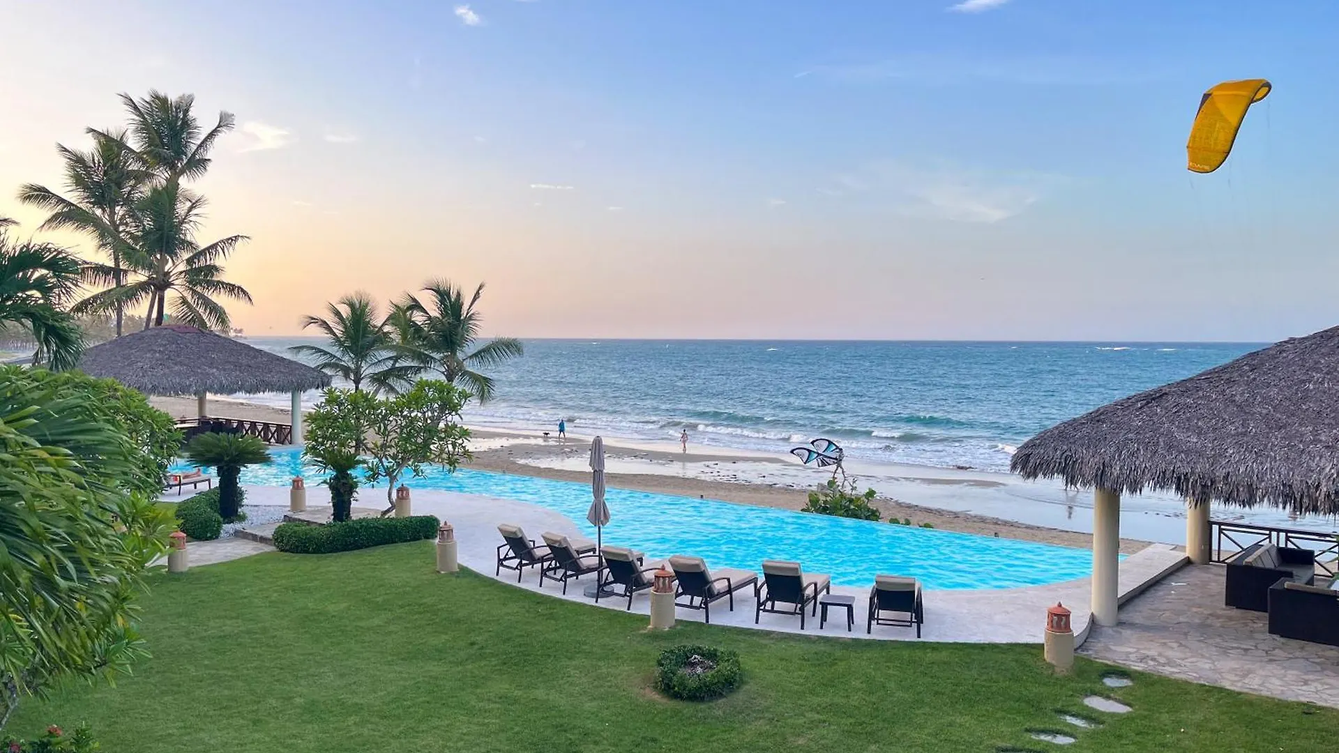 Luxury Oceanfront Condo, Enjoy It ! Cabarete Apartamento
