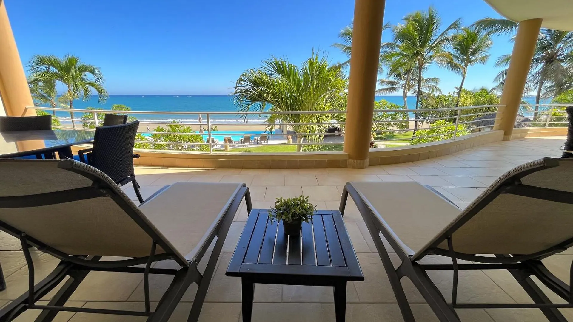 Luxury Oceanfront Condo, Enjoy It ! Cabarete